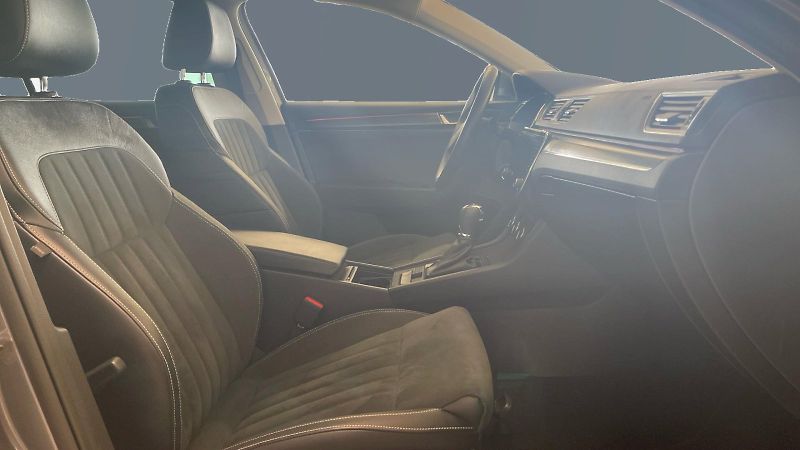 Škoda Superb (2024) Style 2.0TSI 140kW  DSG - fotka 16 z 33