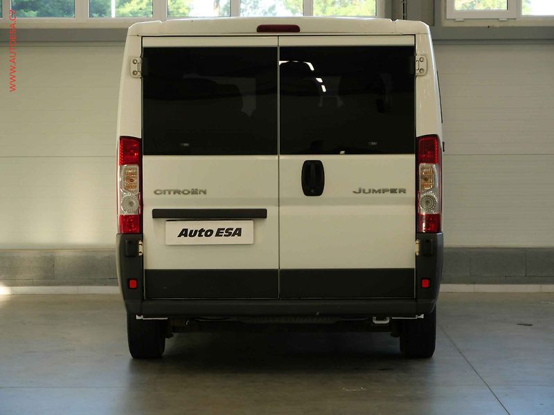 Citroën Jumper (2010) 2.2HDi 9míst LUX, ČR, AC - fotka 5 z 20
