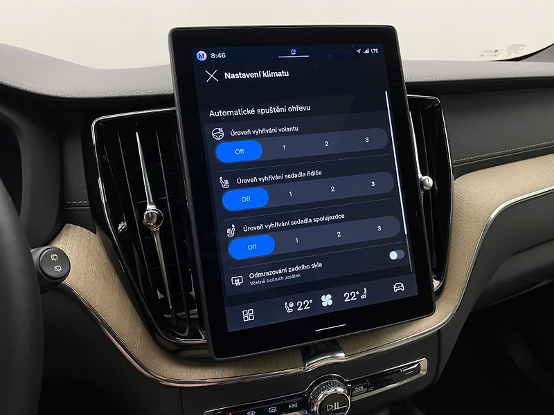 Volvo XC60 T8 AWD RECHARGE ULTRA DARK CZ - fotka 47 z 69