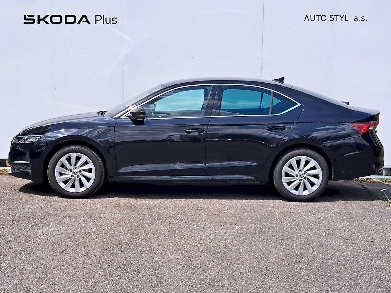 Škoda Octavia (2024) Top Selection 1,5 TSI 110 kW - fotka 3 z 23