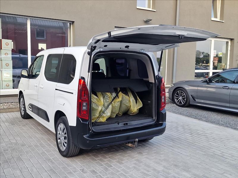 Citroën Berlingo 1.5 BlueHDi 100 Feel, ČR,1Maj - fotka 38 z 47