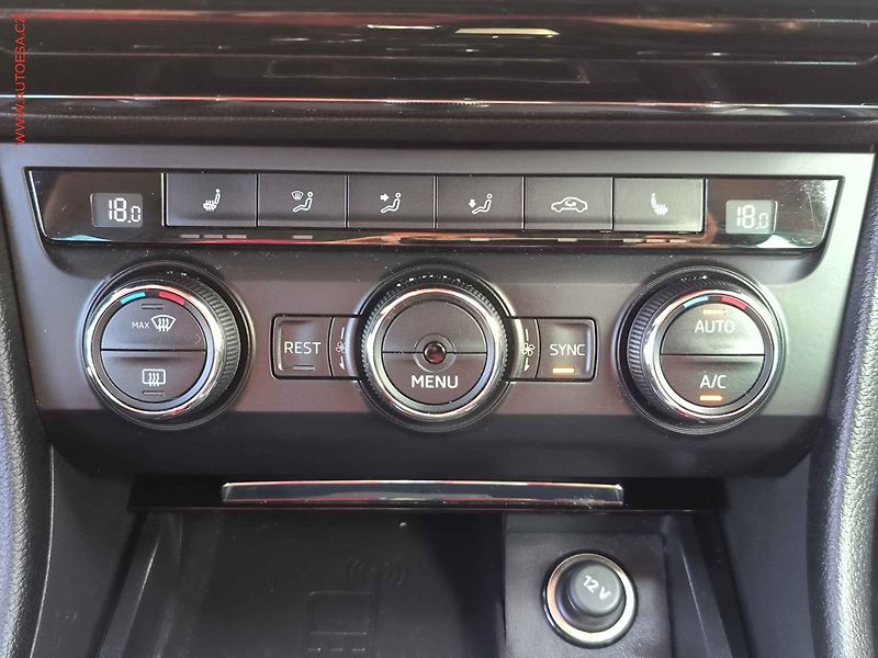 Škoda Superb (2016) 1.8 TSi, Style, DSG, TZ, - fotka 16 z 24