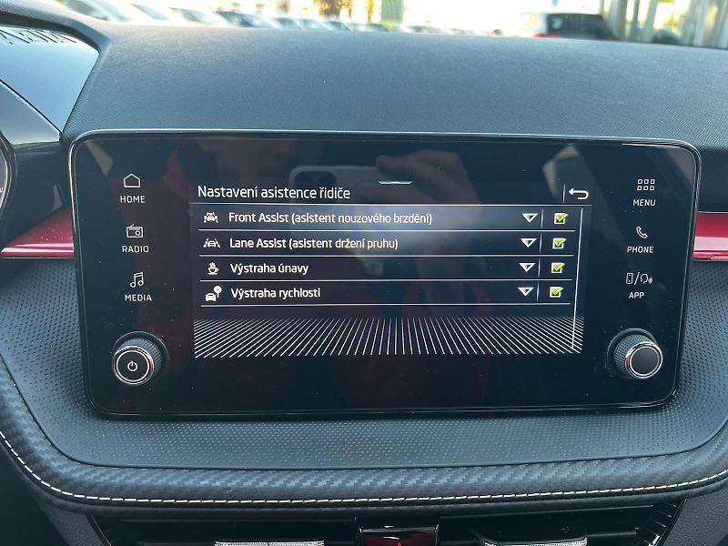 Škoda Fabia Monte Carlo 1,5 TSI 110KW DSG - fotka 14 z 26