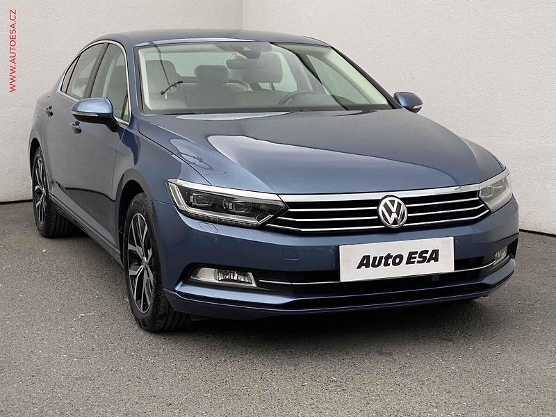 Volkswagen Passat (2015) 1.8TSi, ČR, LED, navi, kamera - fotografie inzerátu