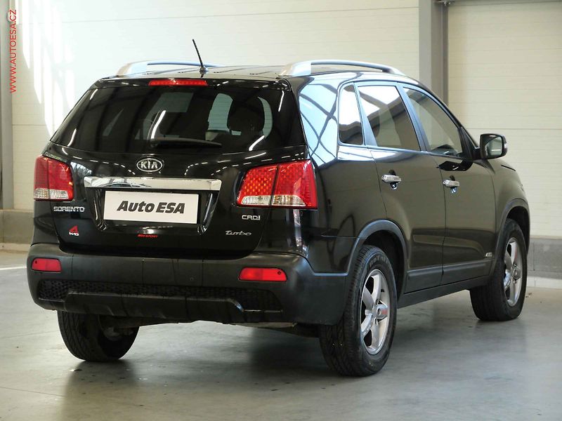 Kia Sorento (2010) 2.2CRDi 4x4, AC, temp - fotka 4 z 18