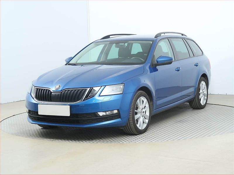 Škoda Octavia (2020) Style 1.5 TSI, Tempomat - fotka 2 z 16