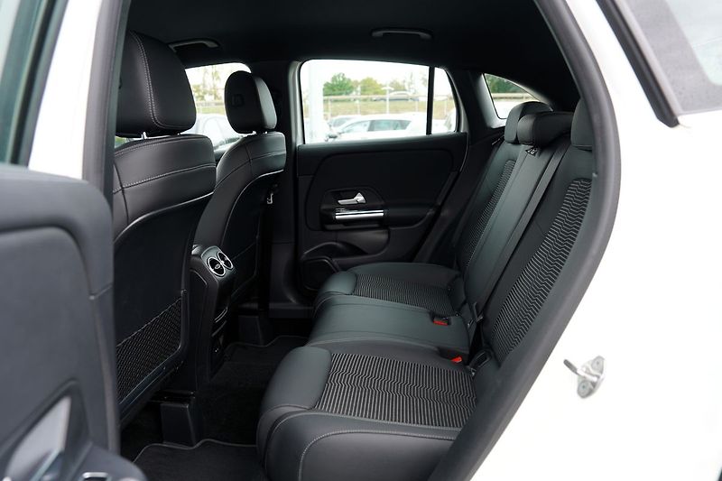 Mercedes-Benz GLA 200d Progressive/AT9/MBUX - fotka 33 z 46