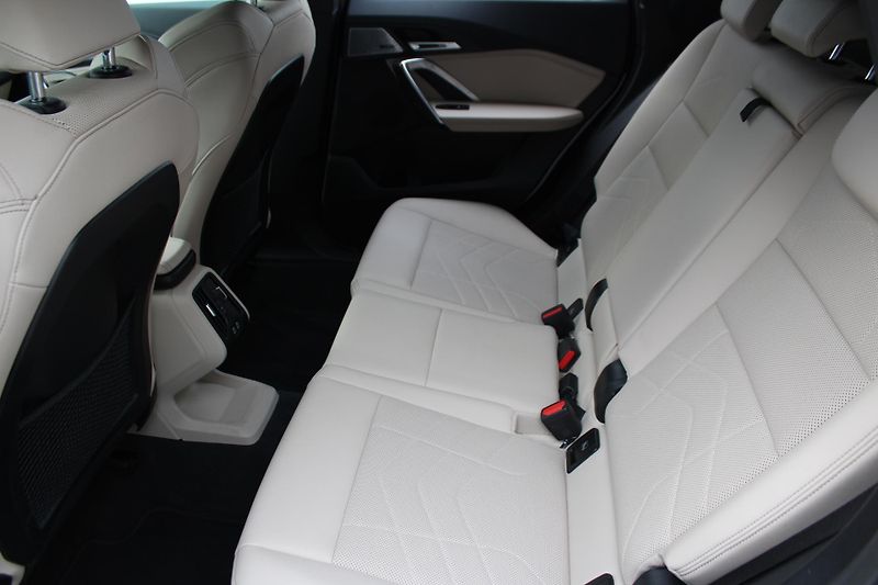 BMW X1 xDrive23i | ČR | 1. majitel  - fotka 19 z 25
