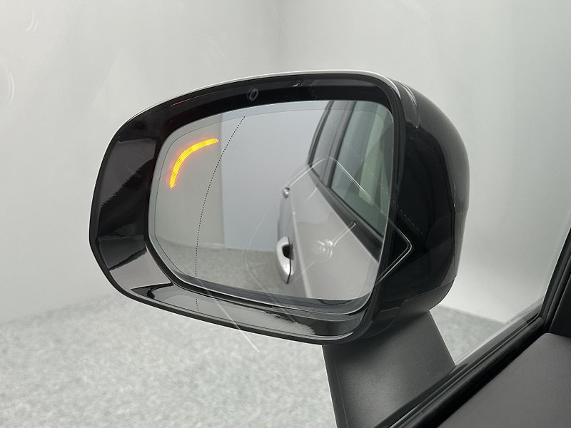 Volvo XC90 (2026) B5 AWD AUT DARK ULTRA 7 míst - fotka 22 z 25