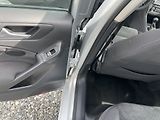 Volkswagen Golf 1.6TDi 105PS  6 HIGHLINE TOP!! - náhled 112