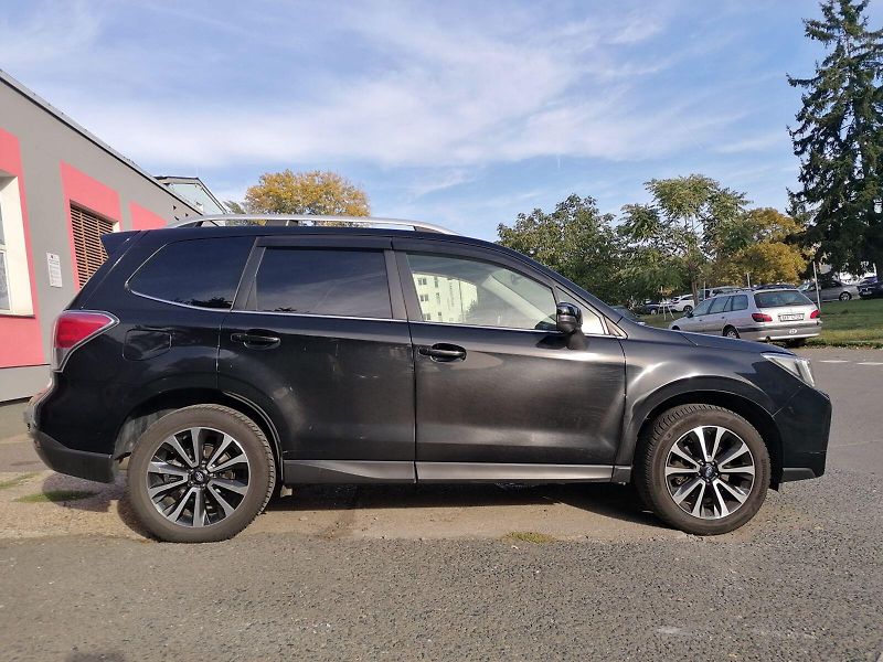 Subaru Forester (2018) 2.0XT sport MY2018 - fotka 9 z 19