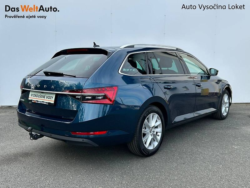 Škoda Superb (2023) 2.0 TDI 110kW Tažné Panorama - fotka 2 z 35