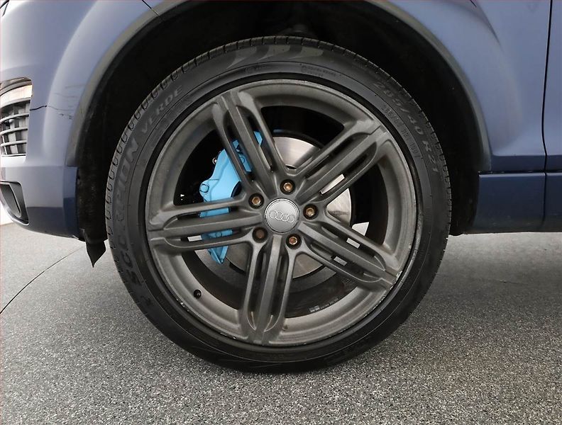 Audi Q7 (2009) S-Line 4.2 FSI , 4X4, Automat - fotka 17 z 17