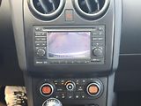 Nissan Qashqai 2010 2.0 dCi 4x2 7 MÍST (+2) - náhled 14