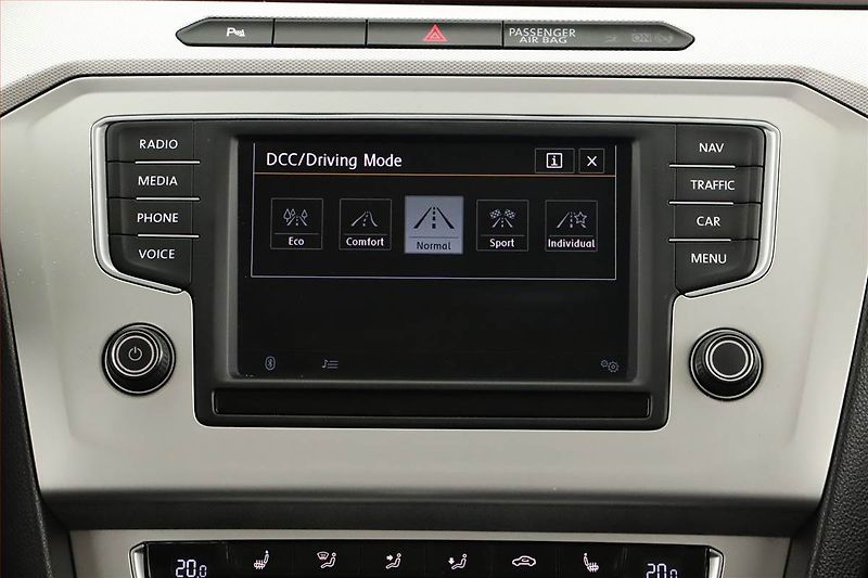 Volkswagen Passat (2015) 2.0 BiTDI, 4X4, Automat, Kůže - fotka 14 z 21