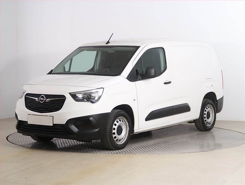 Opel Combo (2020) Maxi 1.5 CDTI, SR, 1Maj, DPH - fotka 2 z 13