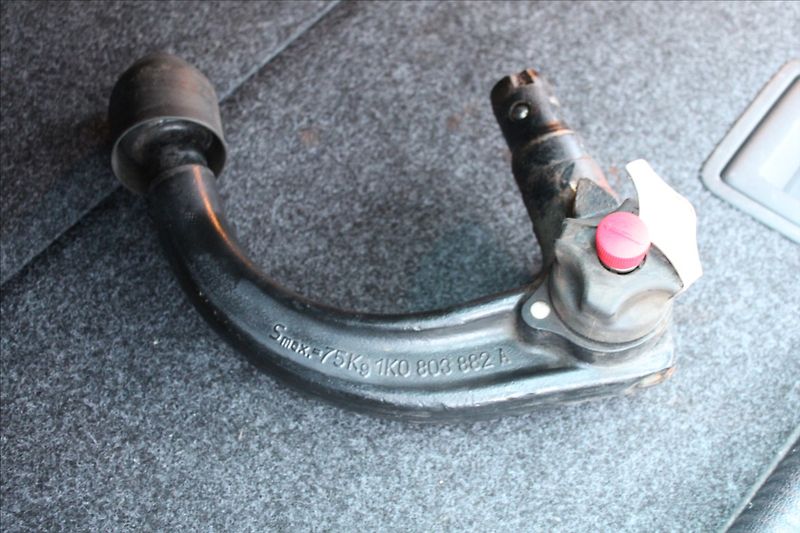 Volkswagen Golf Plus 2,0 TDI  VÝHŘEVY,TAŽNÉ - fotka 18 z 28