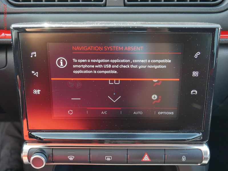 Citroën C3 (2018) 1.2PT, ČR, Shine - fotka 18 z 23
