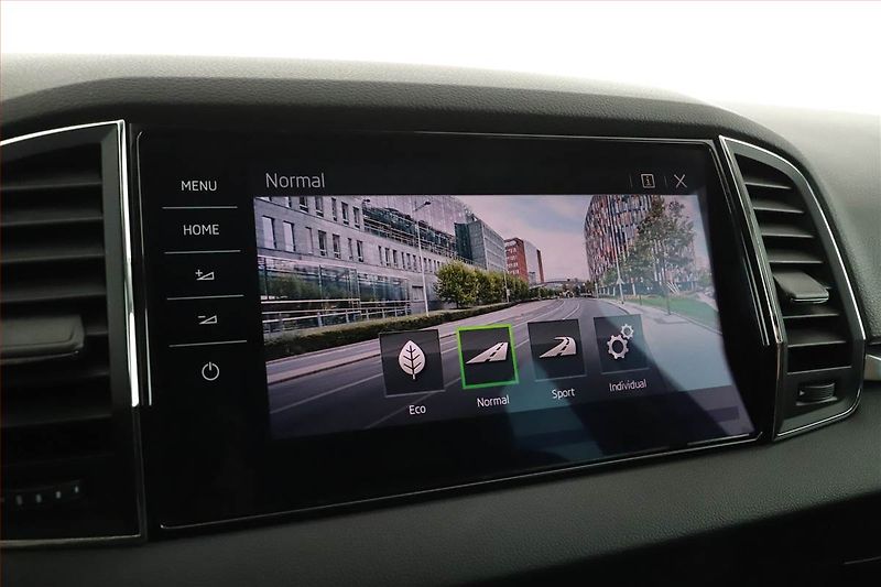 Škoda Karoq (2018) 1.5 TSI, Automat, Kůže - fotka 14 z 19