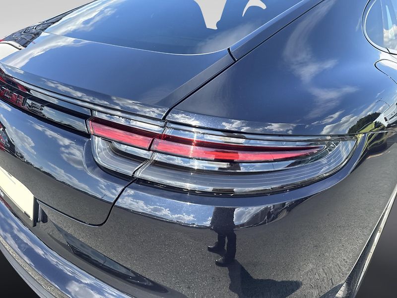Porsche Panamera (2019) 4 E-hybrid - fotka 9 z 23