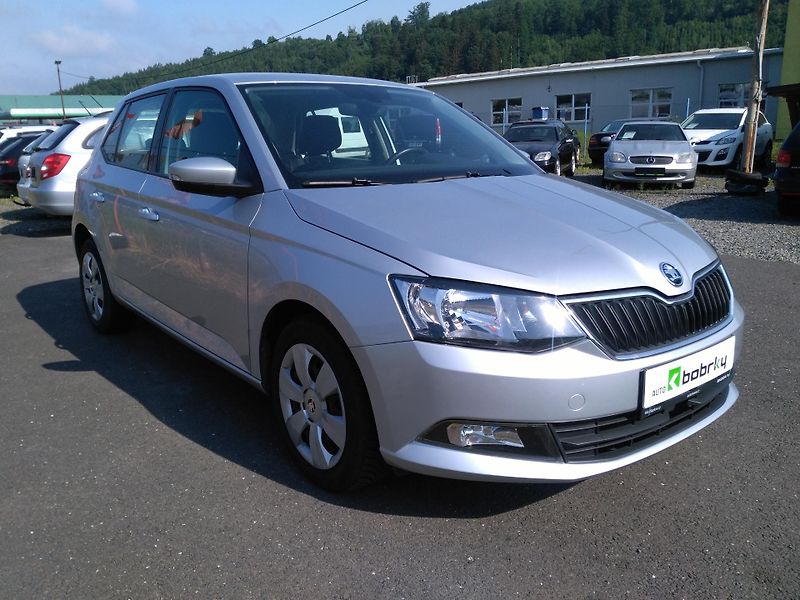 Škoda Fabia 1,0 TSI - fotka 2 z 36