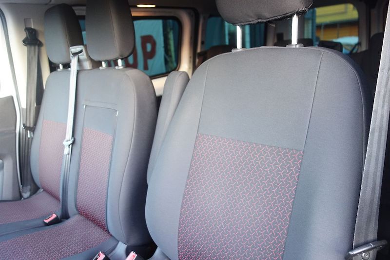 Ford Transit Custom 2,2TDCi 8 MÍST PO ROZVODECH ! - fotka 17 z 27