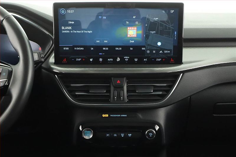 Ford Kuga (2024) Titanium 1.5 EcoBoost - fotka 11 z 20