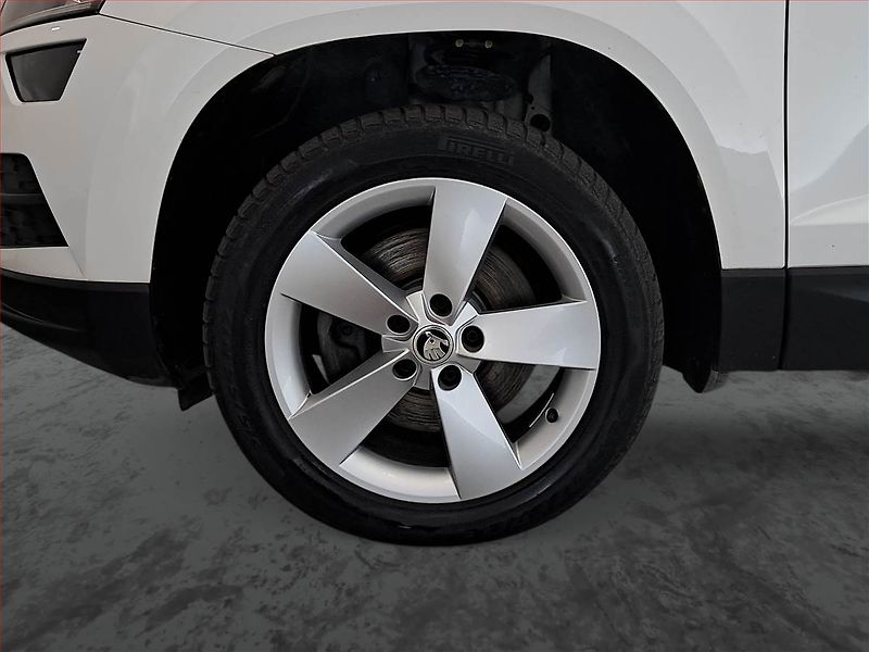 Škoda Karoq (2018) Style 1.6 TDI, Automat, Navi - fotka 15 z 24