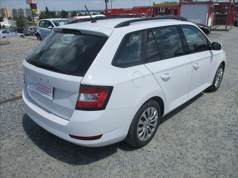 Škoda Fabia 1,0 TSI, klima,servis,DPH,CZ, - fotka 5 z 23