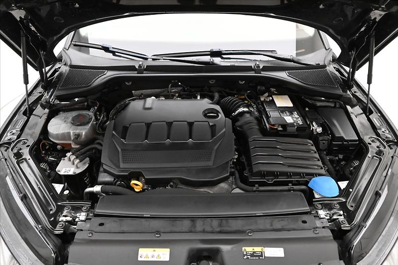 Škoda Octavia 2,0 TDI 110 kW DSG TAŽNÉ Záruk - fotka 9 z 32