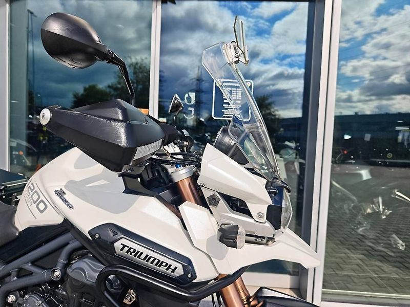 Triumph Tiger Explorer 1200 (2015) - fotka 10 z 19