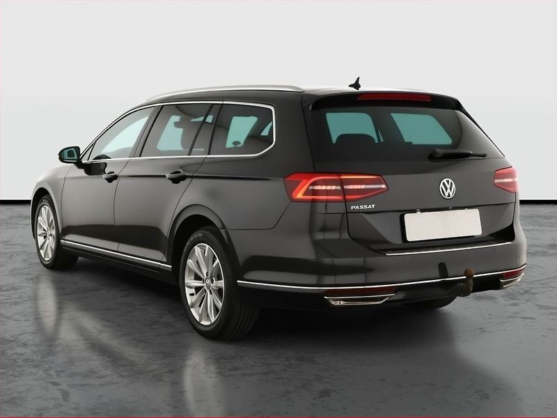 Volkswagen Passat (2018) 2.0 TDI, Kůže, Tempomat - fotka 4 z 21