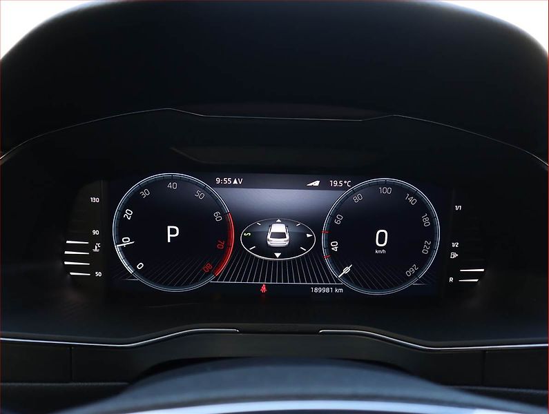 Škoda Superb (2022) Style 1.5 TSI - fotka 11 z 28