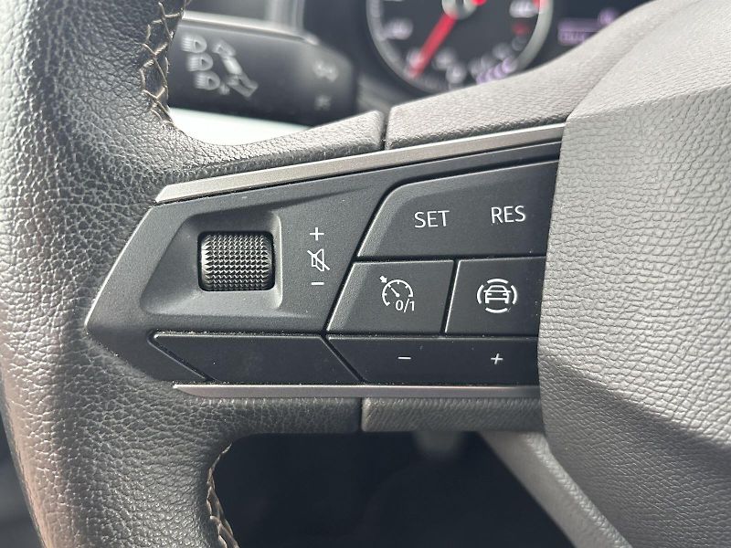 Seat Arona (2022) 1.0 TSI Style - fotka 18 z 27
