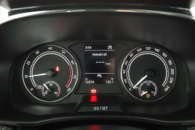 Škoda Fabia (2022) Style 1.0 TSI, ČR,1.maj - fotka 8 z 14