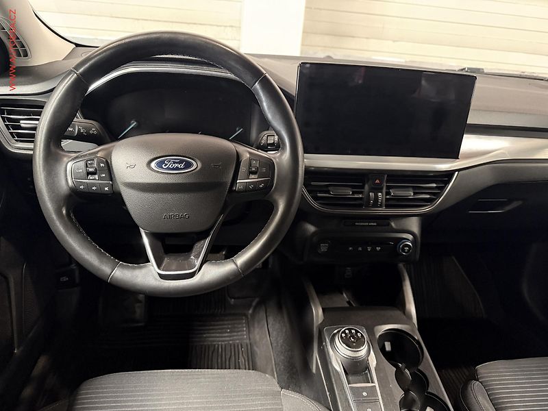 Ford Focus (2022) 1.5TDCi, 1.maj,ČR, Titanium - fotka 15 z 19