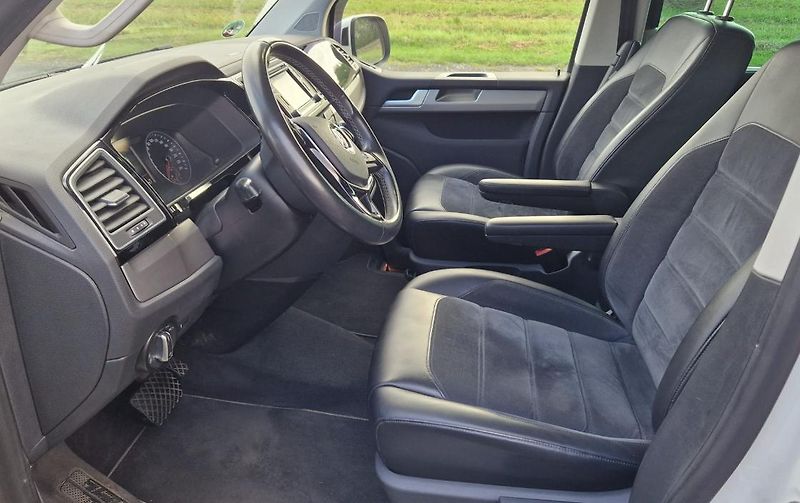 Volkswagen Multivan (2017) 7 místný - fotka 5 z 10
