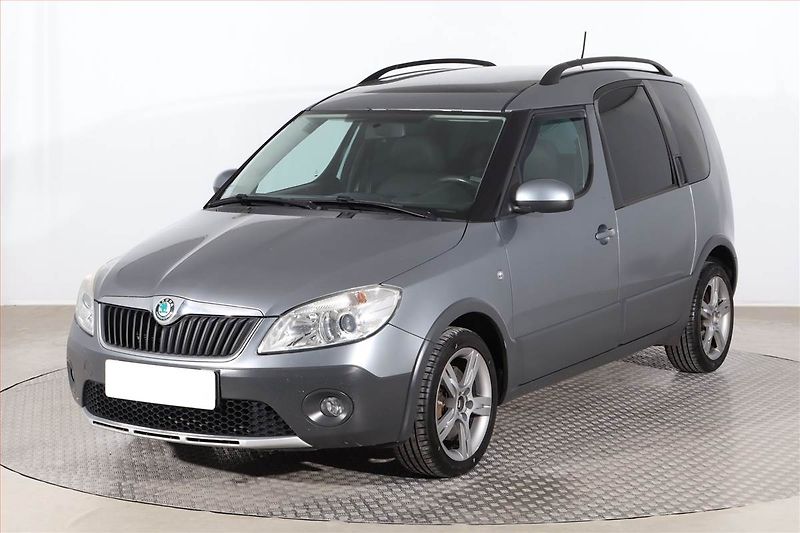 Škoda Roomster (2012) 1.6 TDI, Navi, Tempomat - fotka 2 z 23