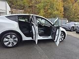 Tesla Model Y LONG RANGE DUAL MOTOR TZ 95,0% - náhled 17