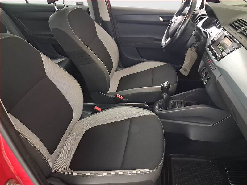Škoda Fabia (2016) 1.4 TDI, Serv.kniha - fotka 9 z 15