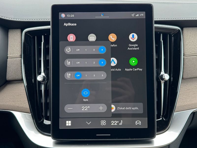 Volvo XC90 (2026) PLUS B5, VZDUCH, 360° - fotka 19 z 22