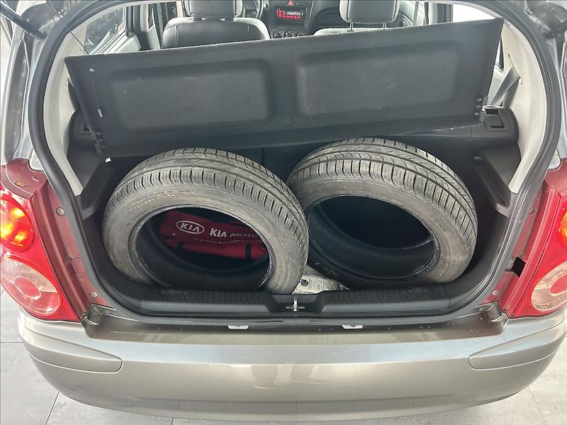 Kia Picanto 1,0   PŮVOD ČR,KLIMATIZACE - fotka 14 z 14