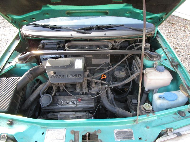 Škoda Felicia 1,3-50KW-NOVÁ STK - fotka 14 z 15