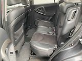 Toyota RAV4 (2010) 2.2D-4D 4x4, AC, výhřev sed. - náhled 10