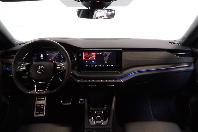 Škoda Octavia RS,2.0TSI,1.MAJ,ČR,NEZ.TOPENÍ - fotka 21 z 38