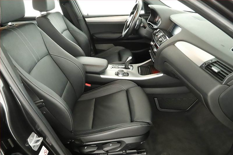 BMW X4 (2018) xDrive30d - fotka 7 z 22