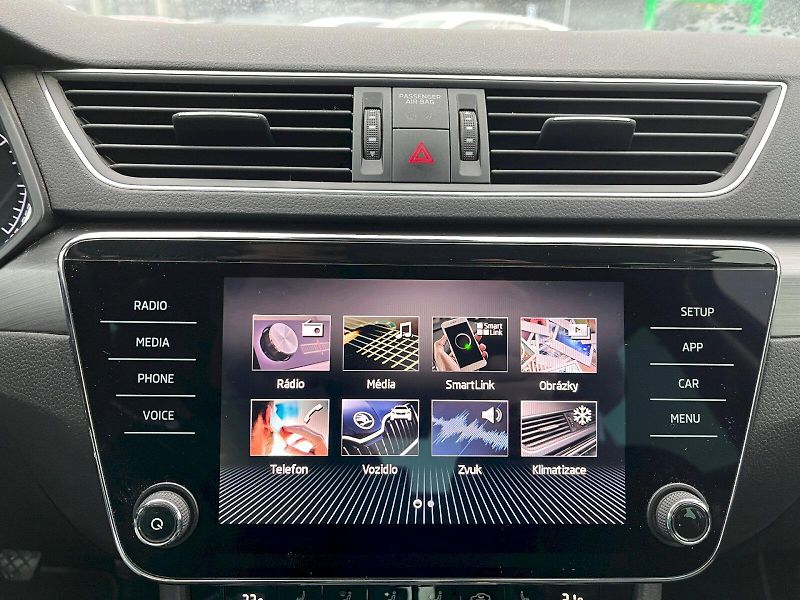 Škoda Superb (2019) 2.0 TDI 110kW Style - fotka 16 z 21