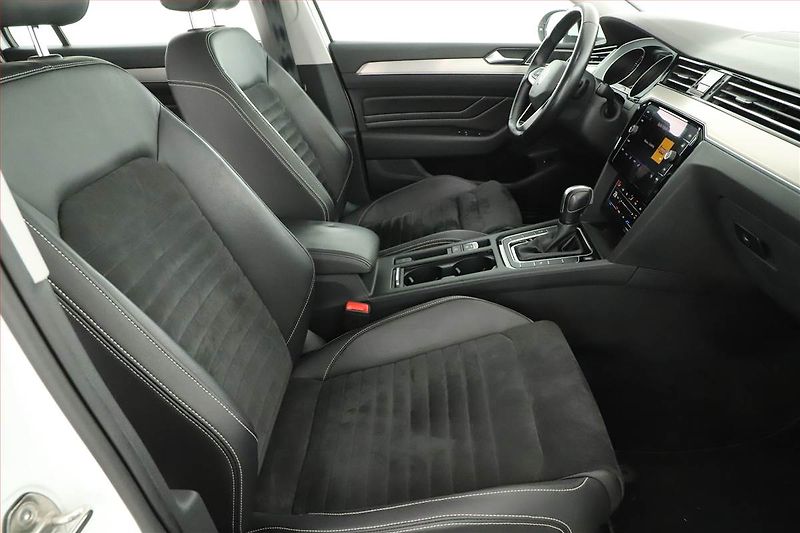 Volkswagen Passat (2020) 1.5 TSI - fotka 7 z 20