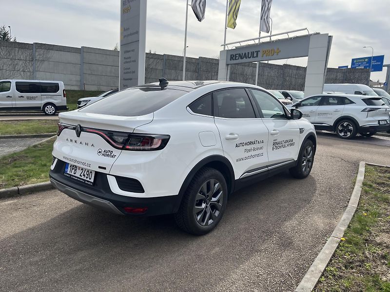 Renault Arkana (2025) techno full hybrid E-Tech 145 - fotka 4 z 10