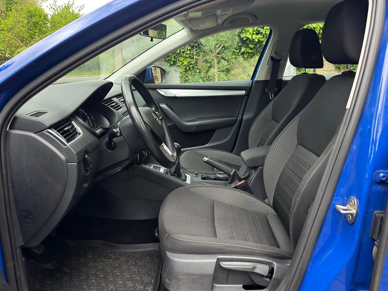 Škoda Octavia 1.0TSI 1.MAJITEL ČR DPH  - fotka 15 z 23